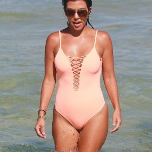 kourtney kardashian sexy 47 photos 100 1