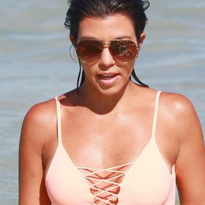 kourtney kardashian sexy 47 photos 75