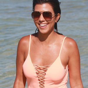 kourtney kardashian sexy 47 photos 84 1