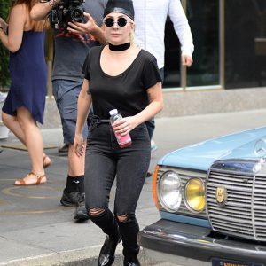 lady gaga braless 19 photos 85