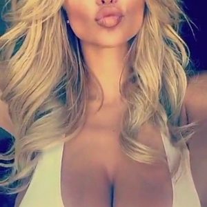 lindsey pelas sexy 17 photos 41