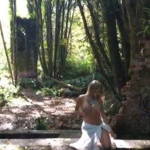 sara jean underwood topless sexy 17 photos 8 videos 62