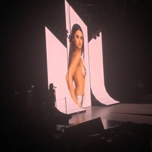 selena gomez topless sexy 22 photos video 11