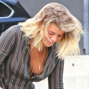 sofia richie braless 23 photos 8